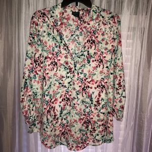 Floral Lattice Shoulder Blouse • 1X • Rue21